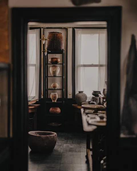 Interiors & Spaces – frame 02